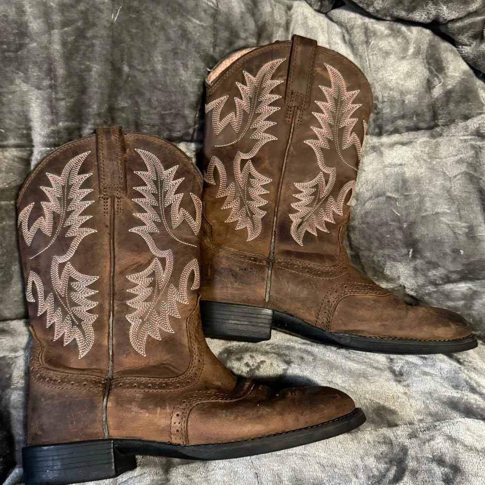 Ariat Pink and Brown Western Boots - Picture 2 of 7